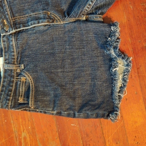 Banana Republic Dark Wash Denim Cut off Jean Shorts 33 in Waist - Picture 4 of 8